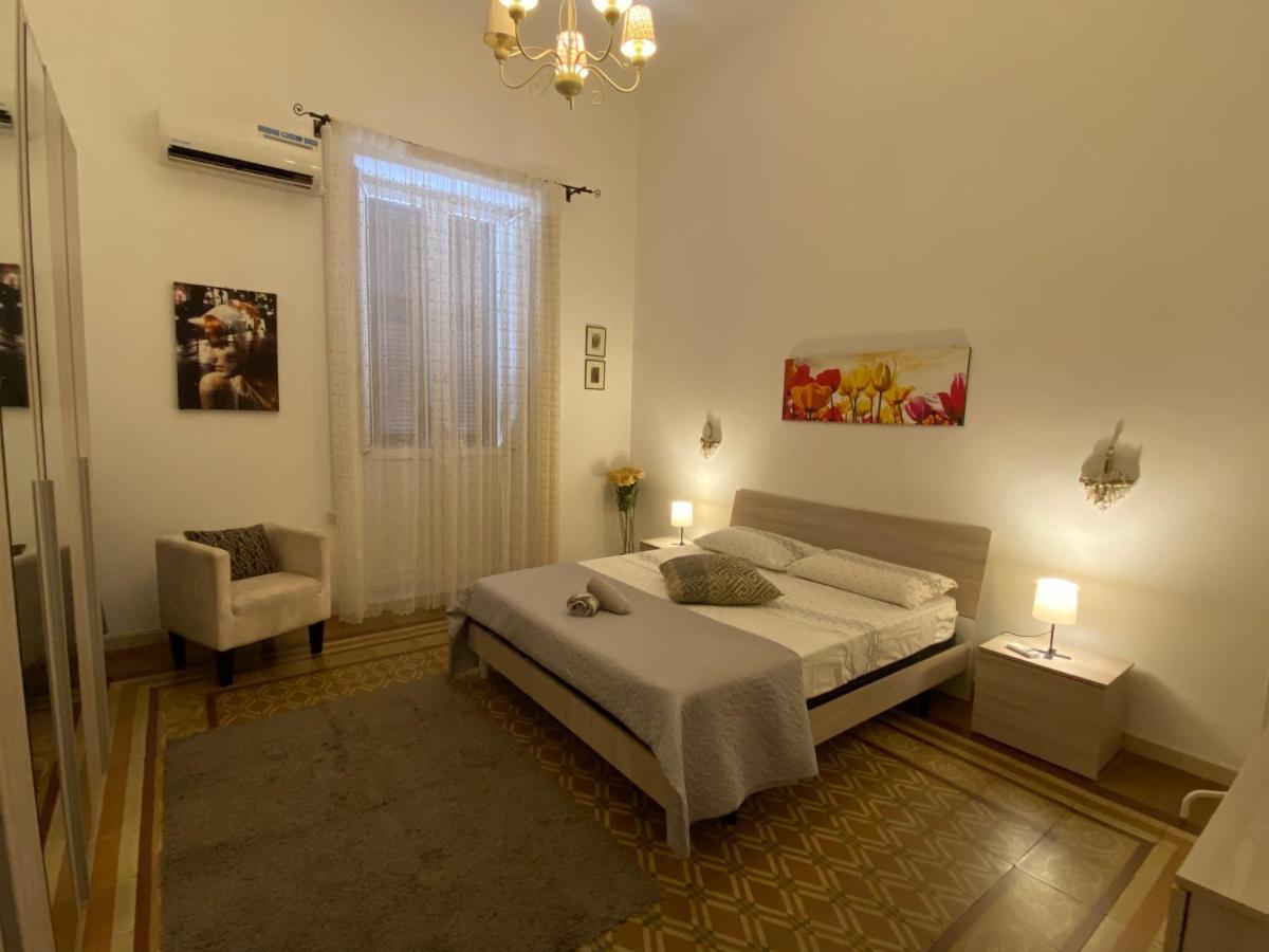 Appartamento Via Nitti Taranto Exterior photo